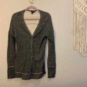 ☕️ ROOTS button up cardigan, size M ☕️